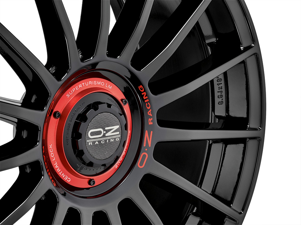 Superturismo Evoluzione - Gloss Black